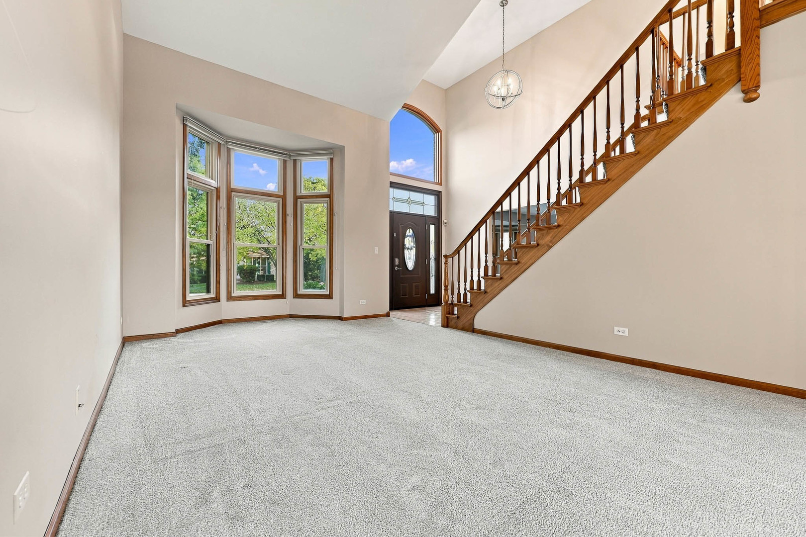 170 Salford Drive Property Photo 4