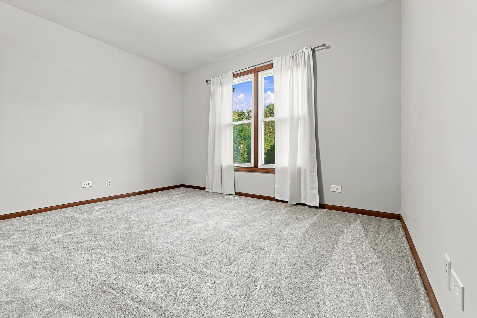 170 Salford Drive Property Photo 29
