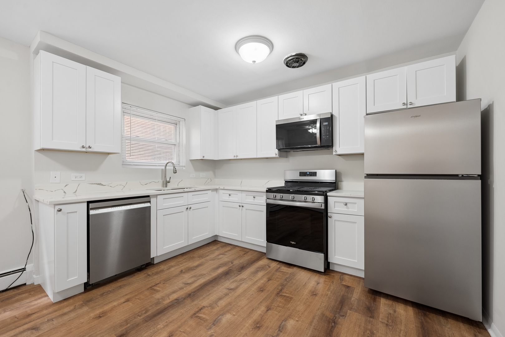 1921 S Harlem Avenue 1w Property Photo 2