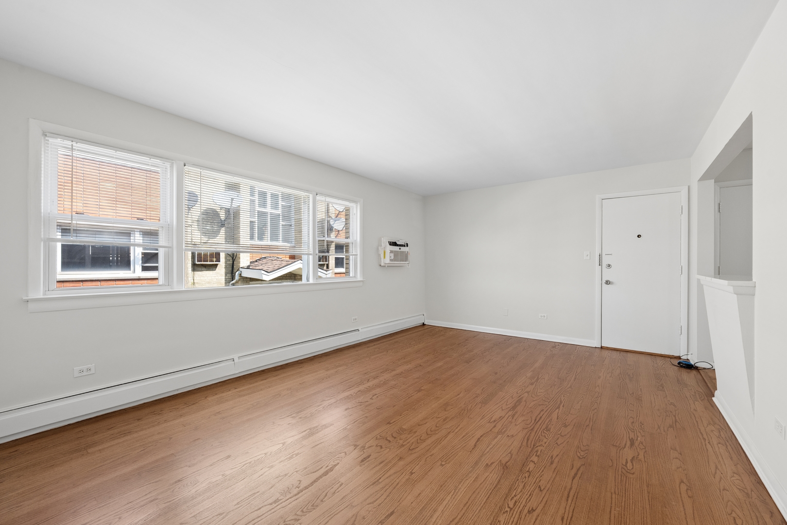 1921 S Harlem Avenue 1w Property Photo 7