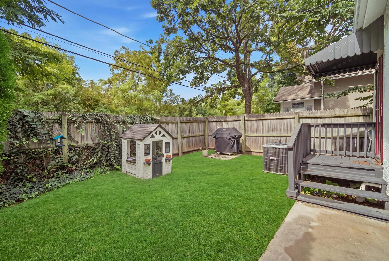1060 Griffith Road Property Photo 24