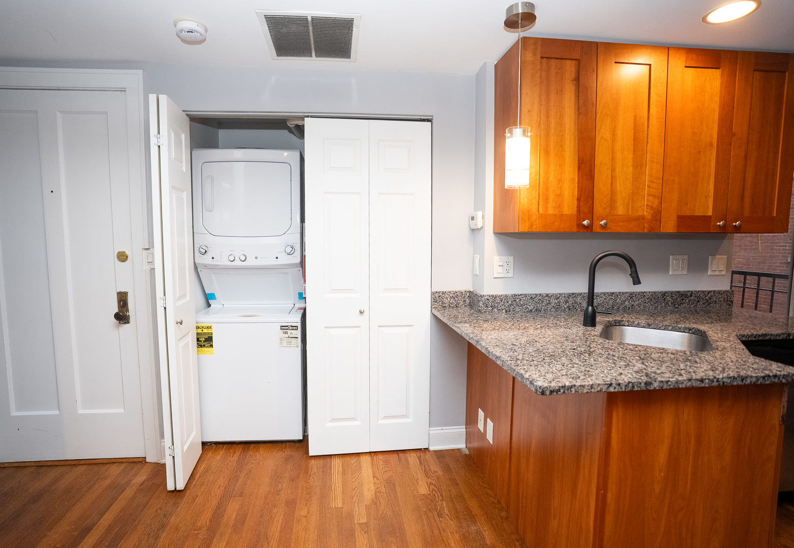 4420 N Ashland Avenue 2w Property Photo 8