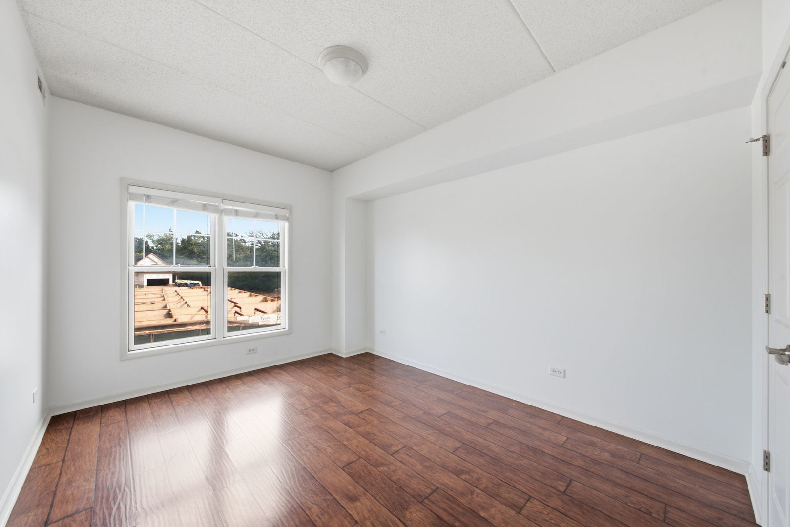 125 Lakeview Drive 207 Property Photo 13
