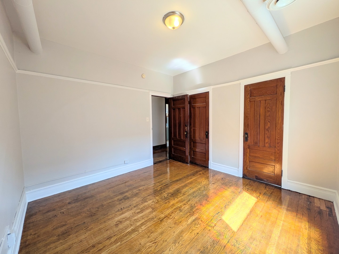 4943 N Winthrop Avenue 3 Property Photo 20
