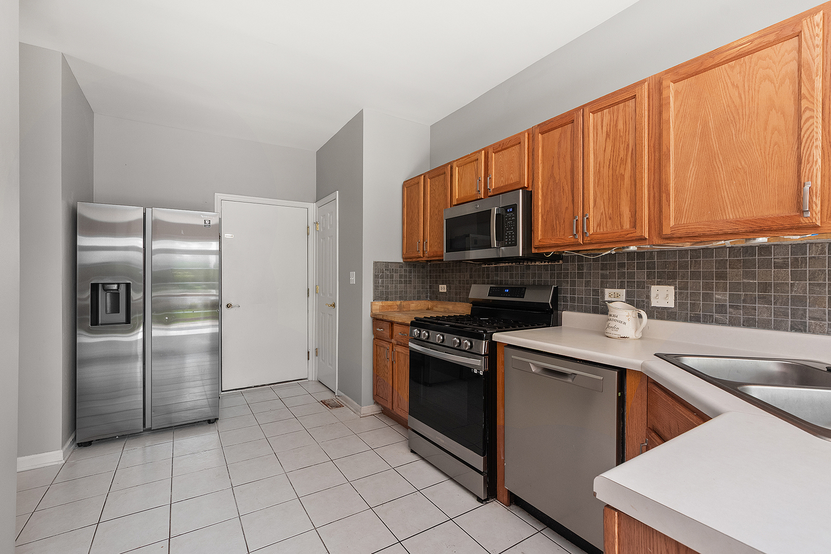 539 Goodwin Drive Property Photo 6
