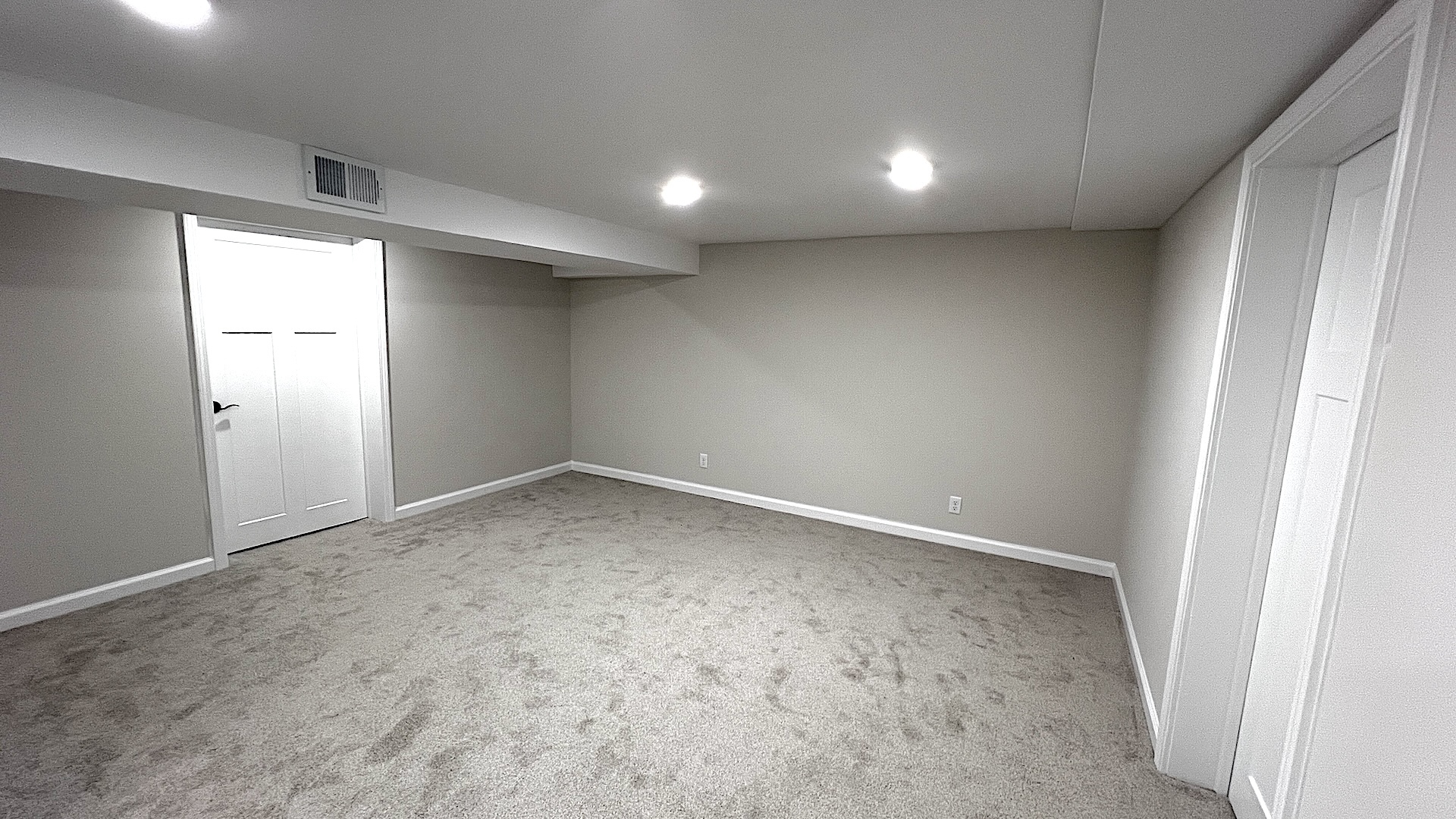 105 W Jackson Street Property Photo 18