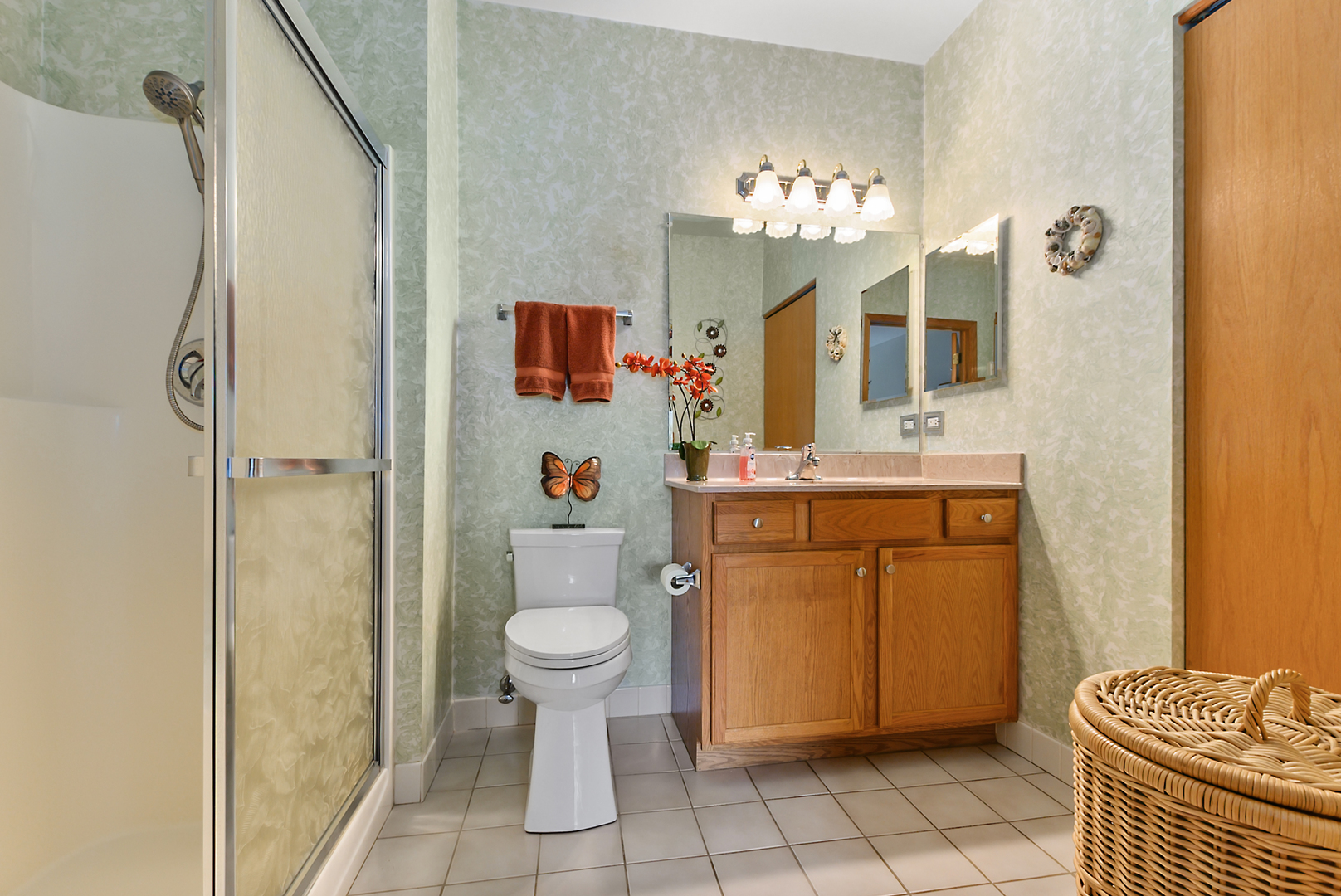 5275 W Mint Julip Drive 302 Property Photo 13