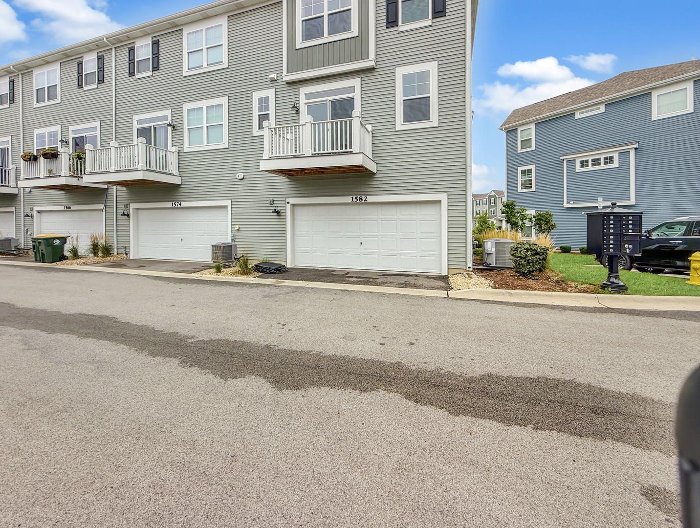 1582 Albany Street Property Photo 1