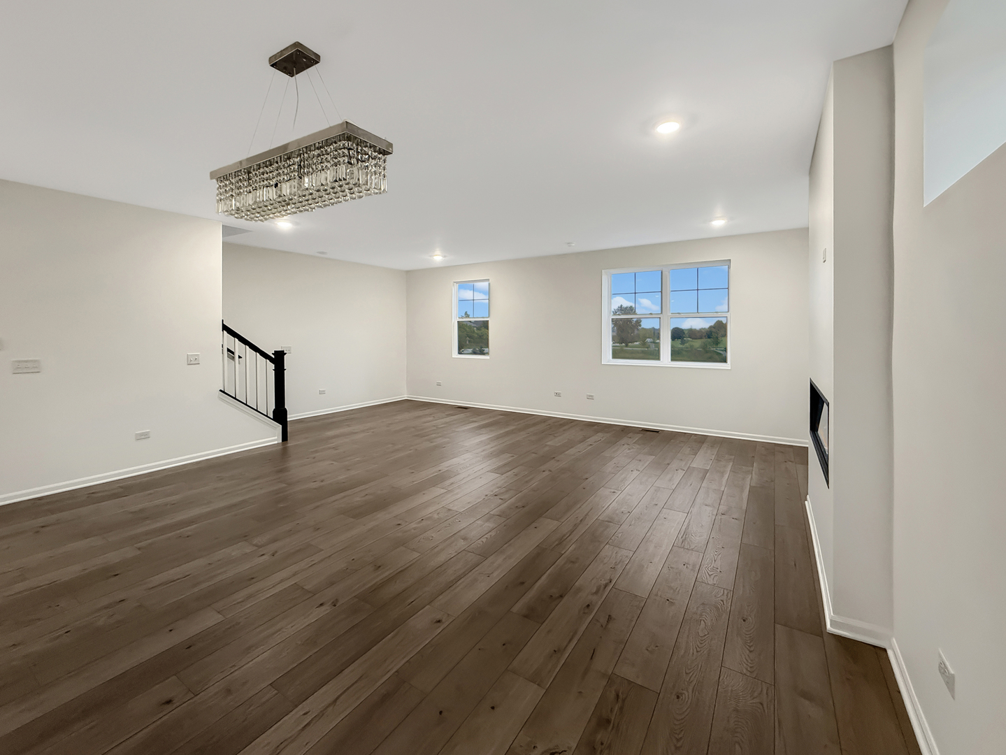 1582 Albany Street Property Photo 3