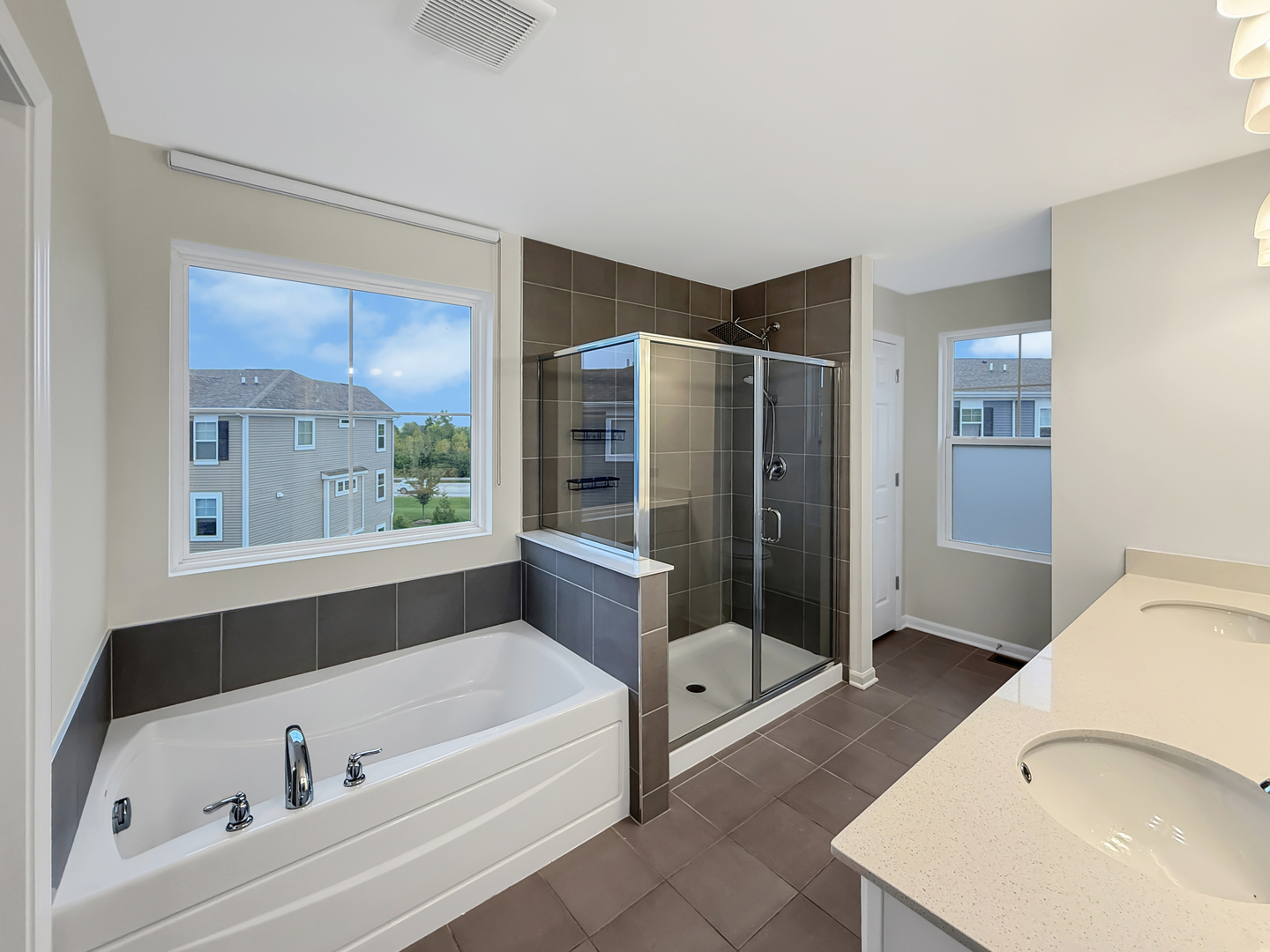 1582 Albany Street Property Photo 13