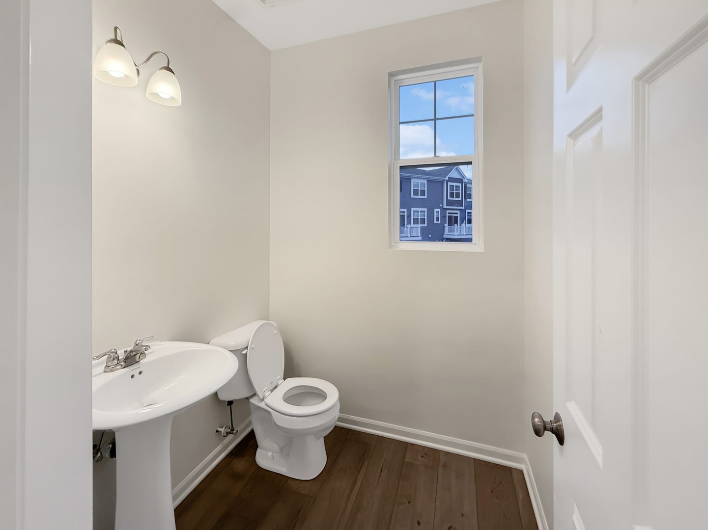 1582 Albany Street Property Photo 20