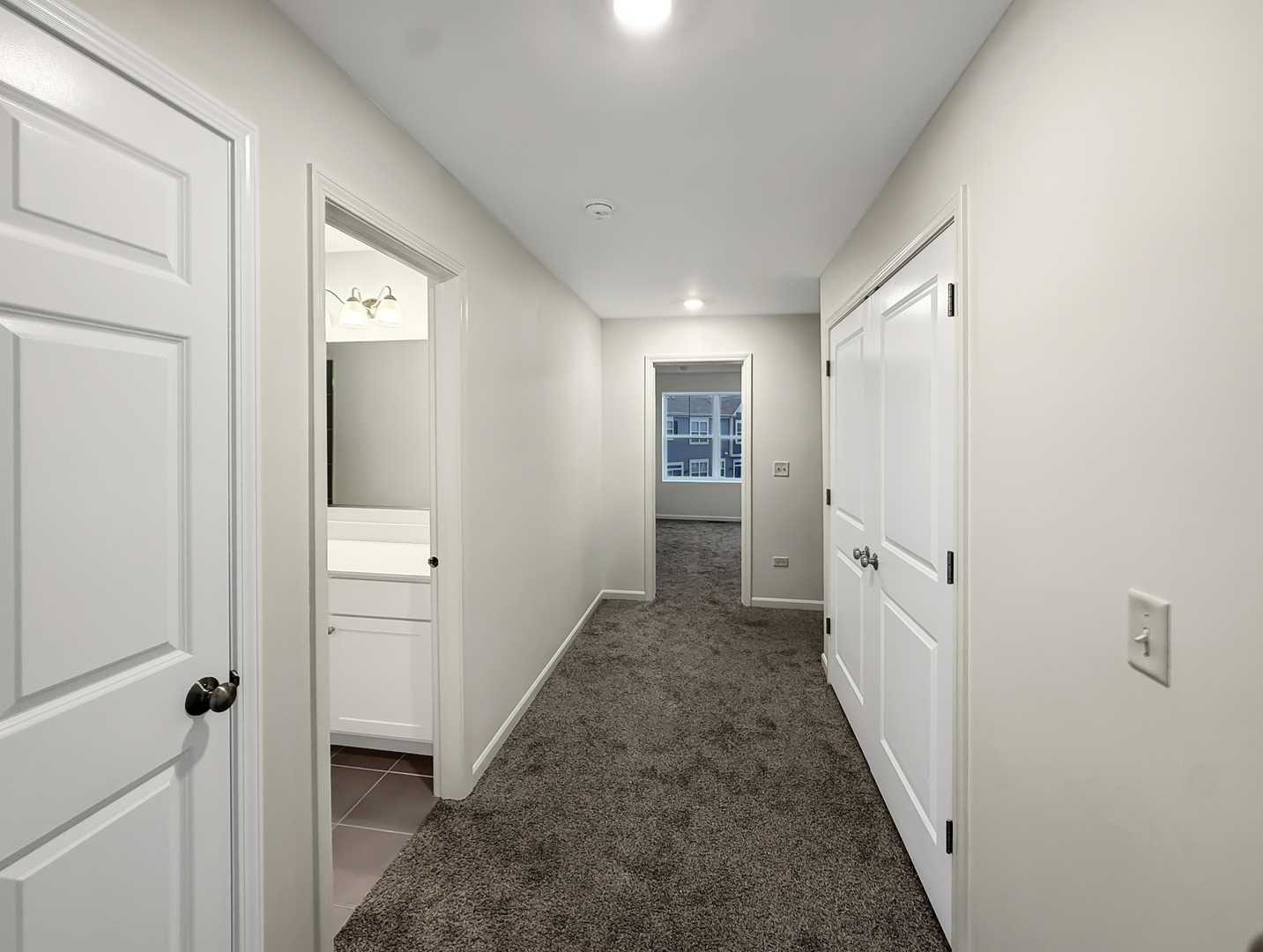 1582 Albany Street Property Photo 21