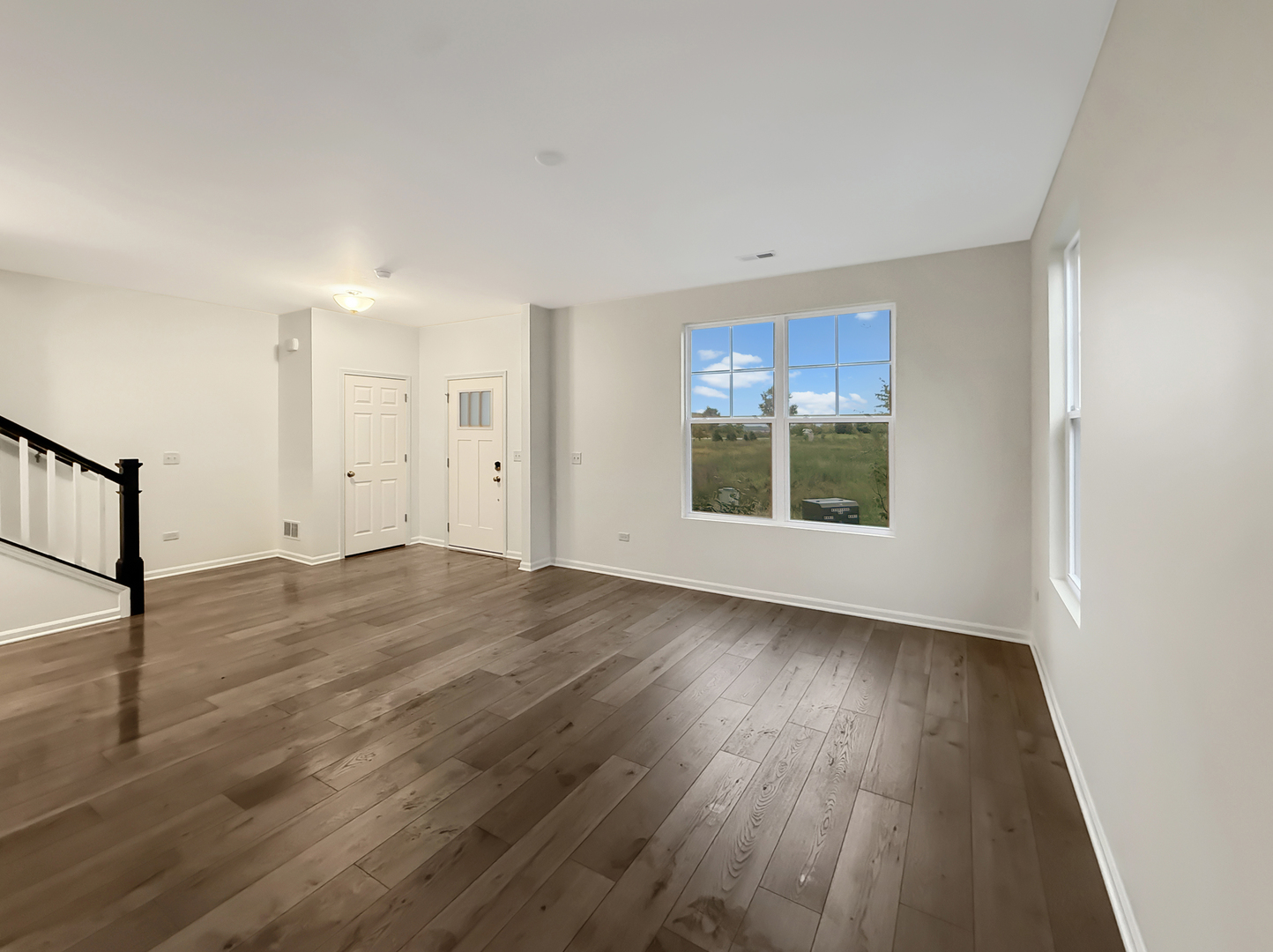 1582 Albany Street Property Photo 25