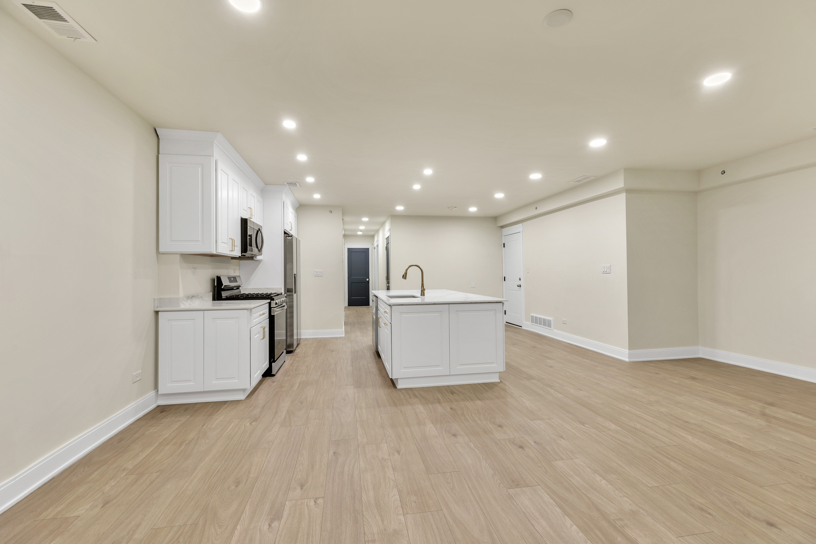 317 Canal Street B Property Photo 4