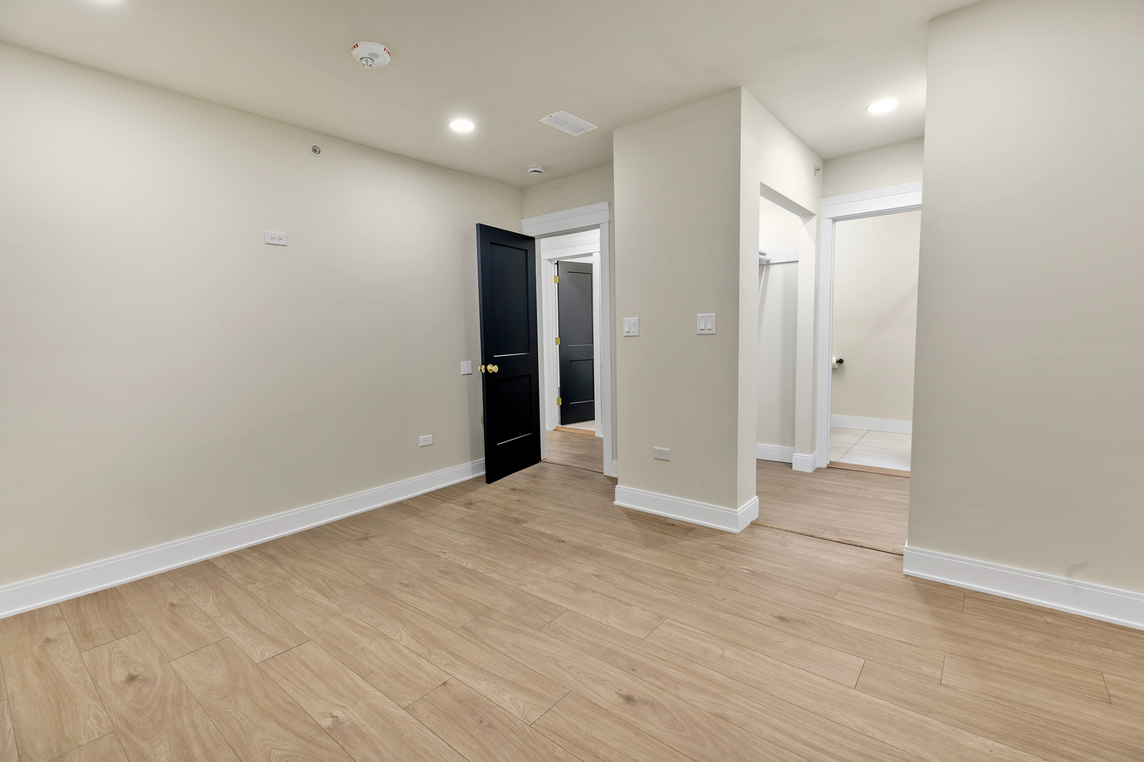 317 Canal Street B Property Photo 6