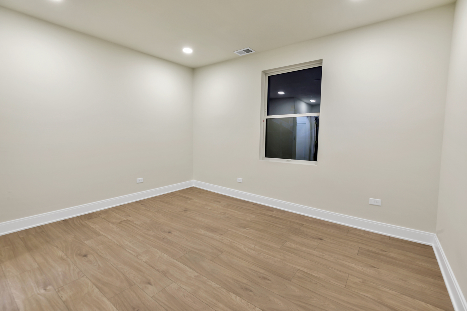 317 Canal Street B Property Photo 7
