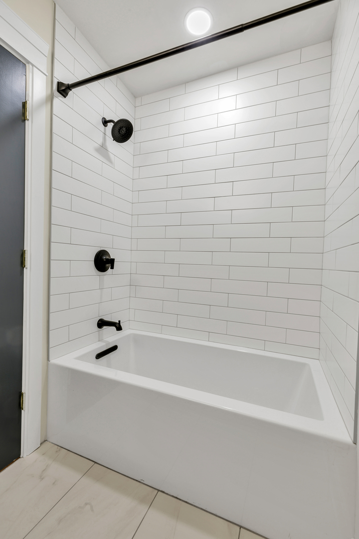 317 Canal Street B Property Photo 11