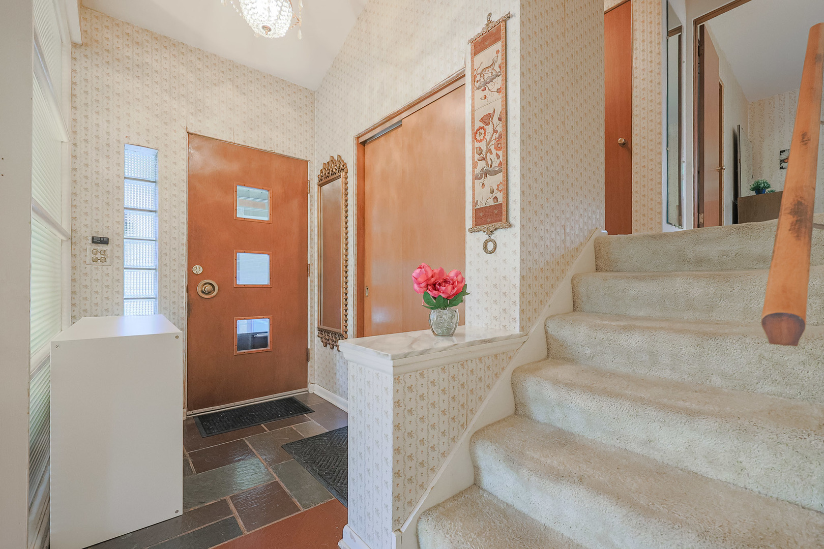 853 Edgewater Drive Property Photo 9