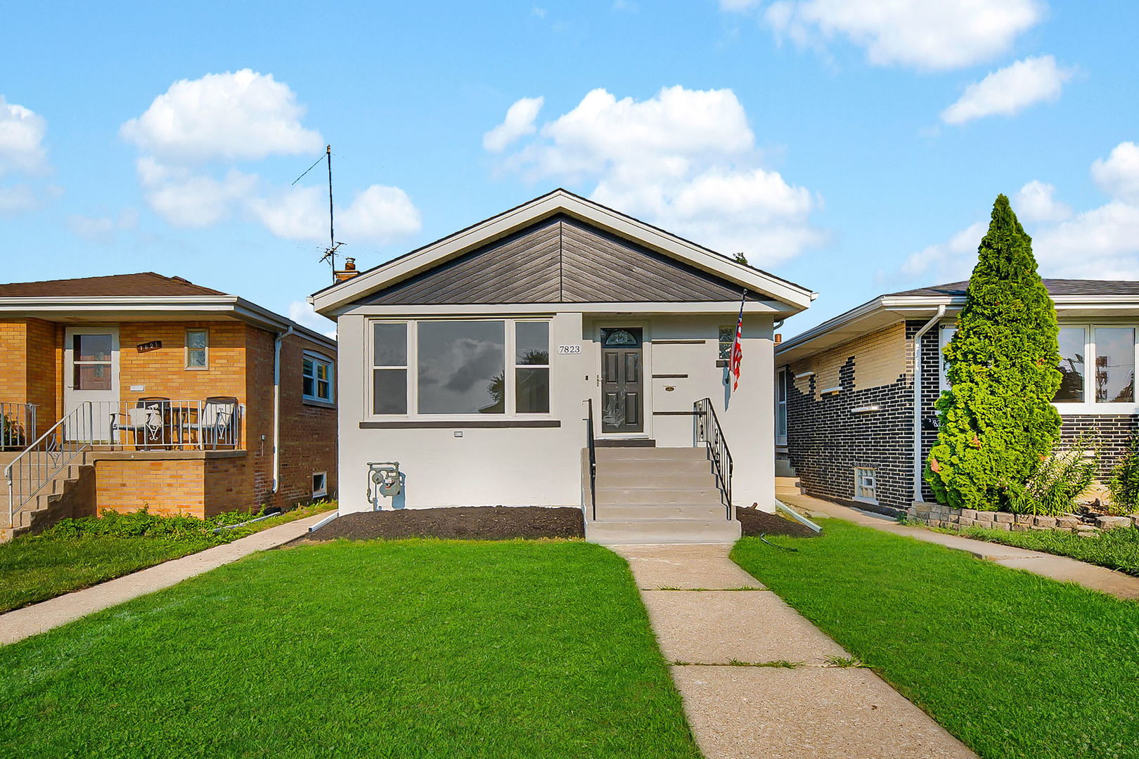 7823 Moody Avenue Property Photo 1