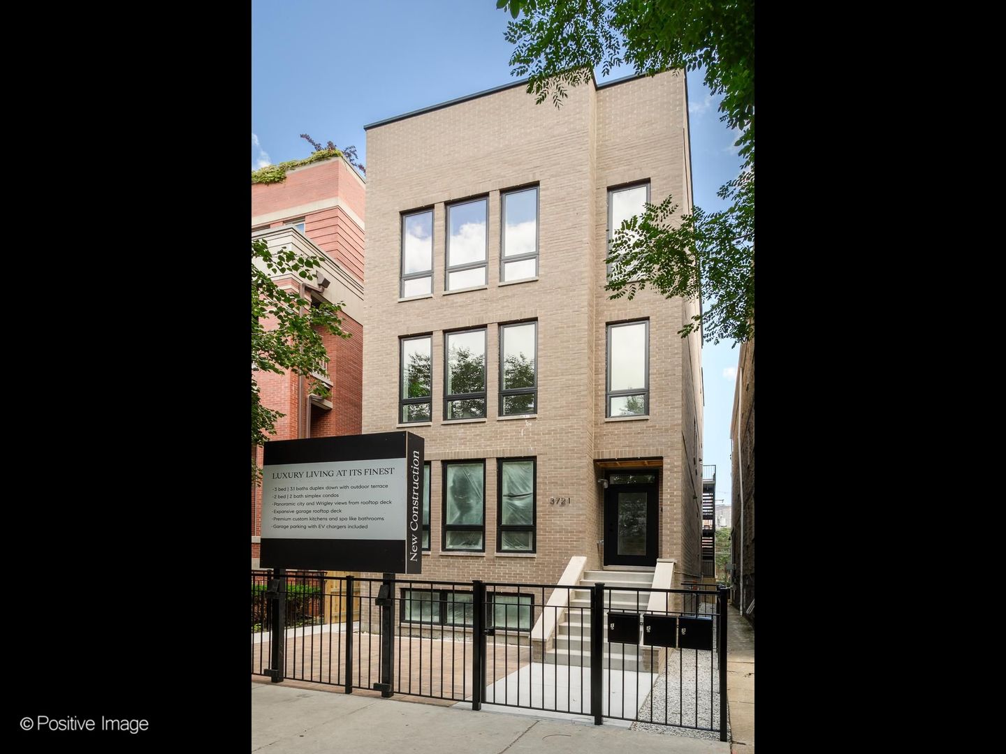 3721 N Kenmore Avenue 1 Property Photo 1