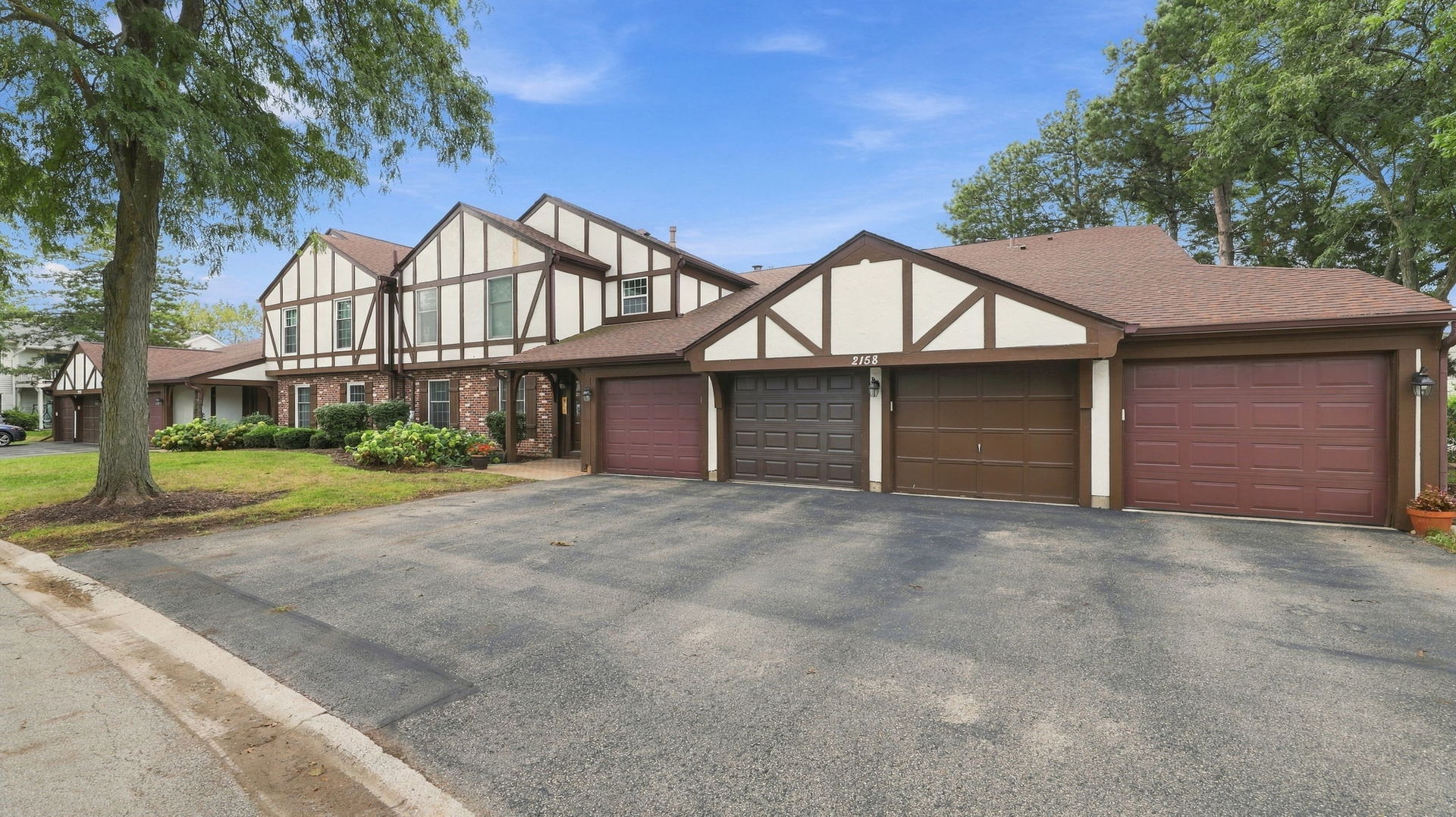 2158 Lancaster Circle 101C Property Photo 1