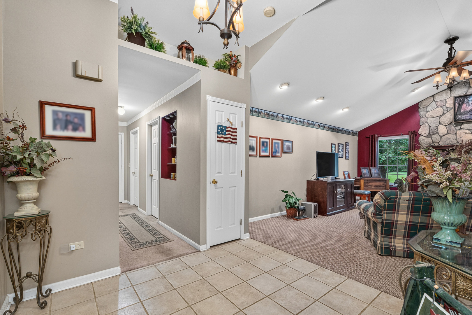 26142 W Highland Drive Property Photo 11