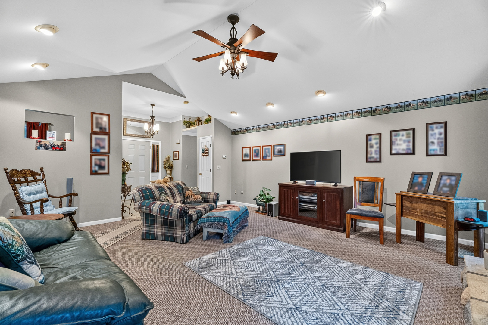 26142 W Highland Drive Property Photo 12