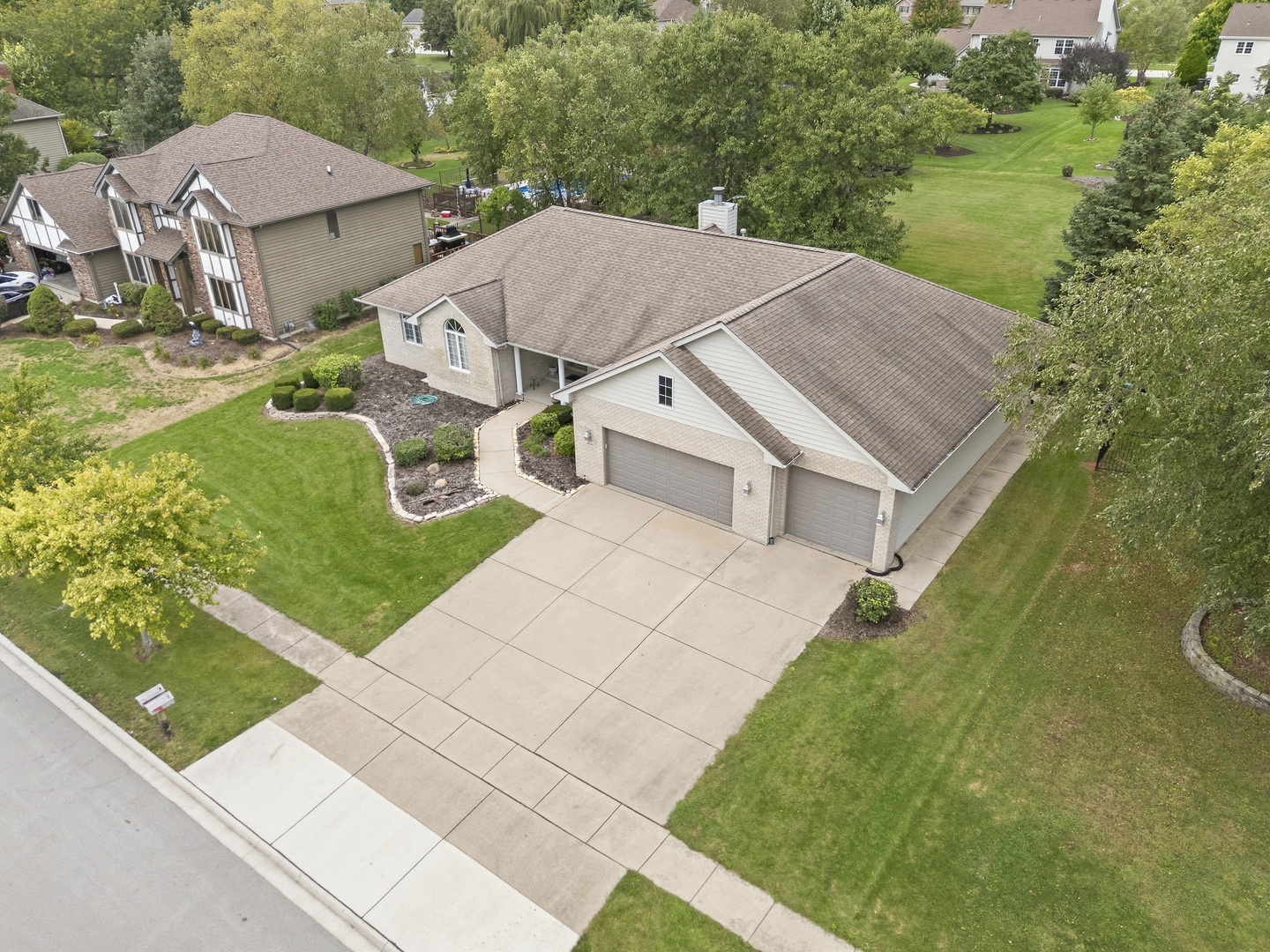 26142 W Highland Drive Property Photo 40