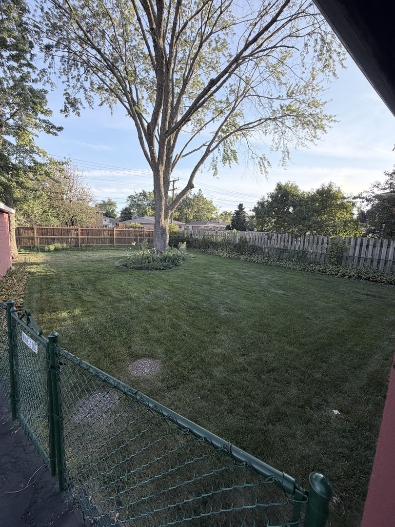 6635 W 87th Street Property Photo 2