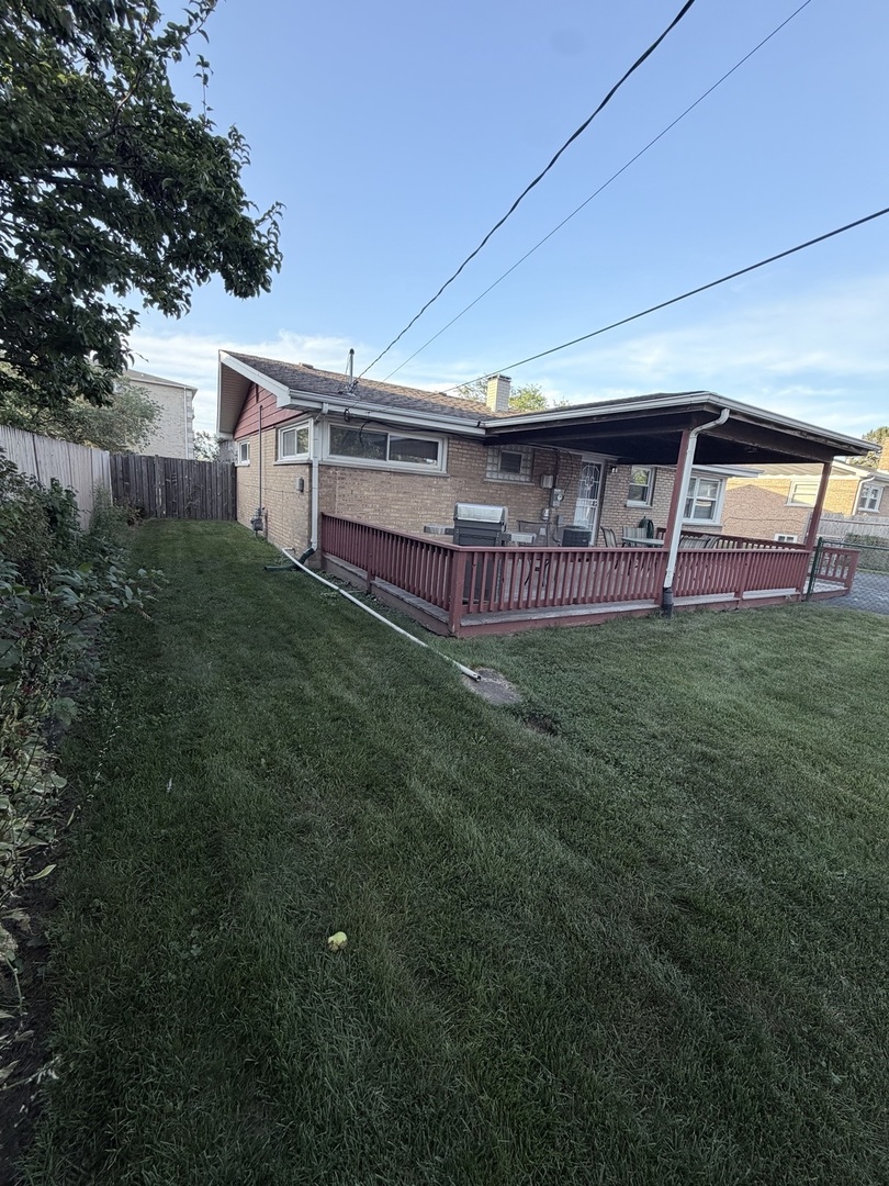 6635 W 87th Street Property Photo 4