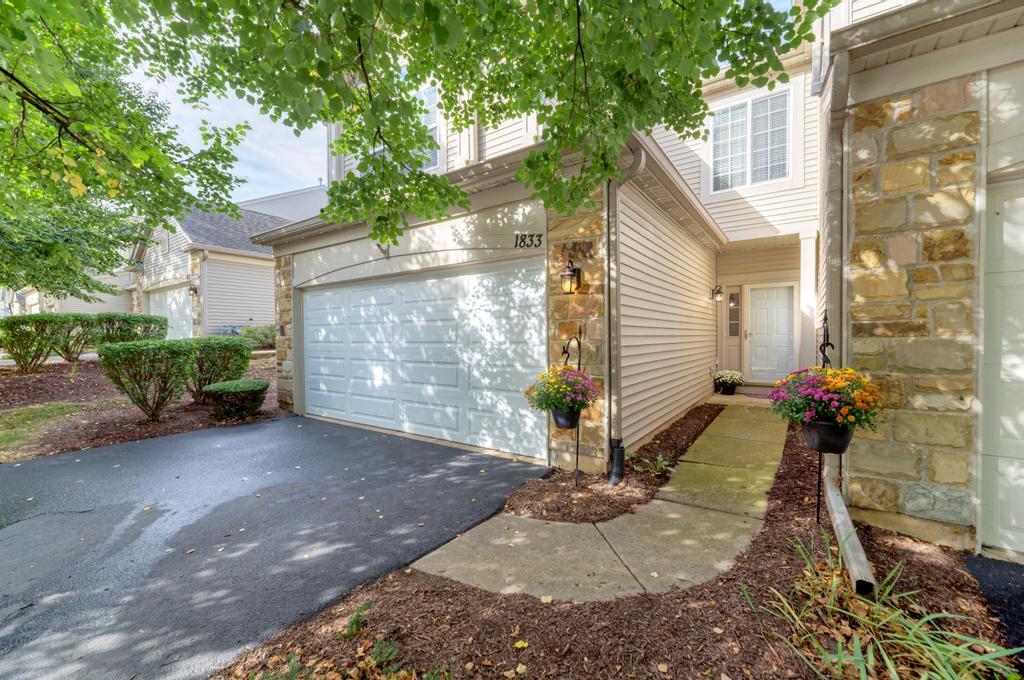 1833 Misty Ridge Lane Property Photo 3