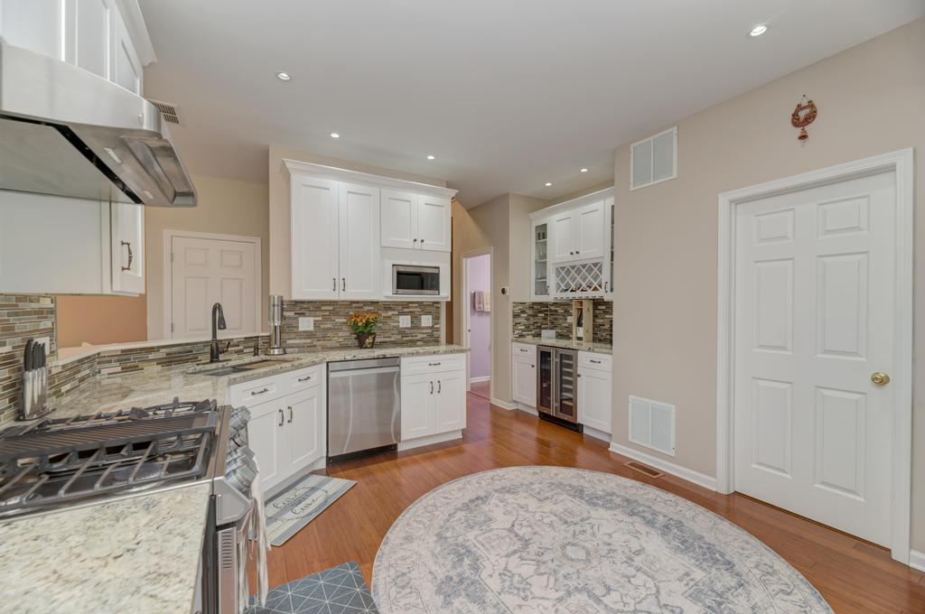 1833 Misty Ridge Lane Property Photo 9
