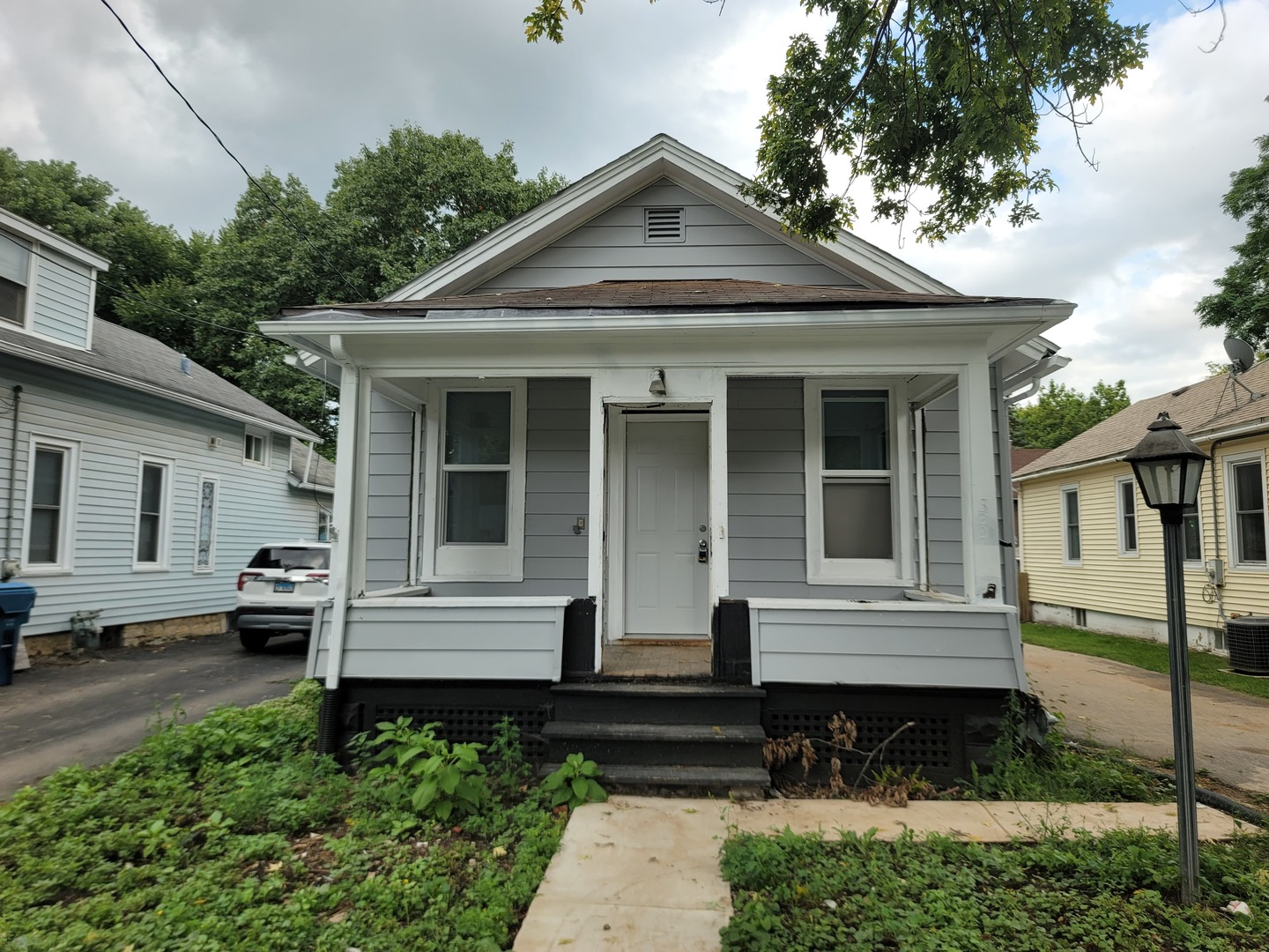 322 Hinman Street Property Photo 1