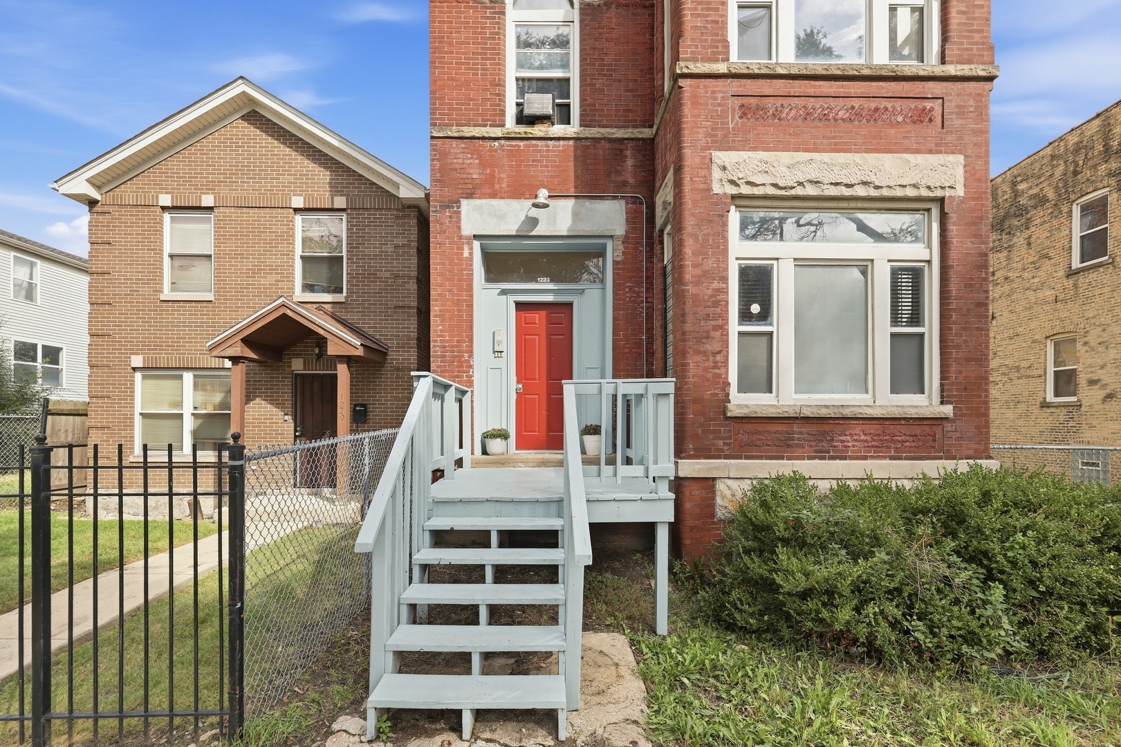 1233 S Spaulding Avenue Property Photo 2