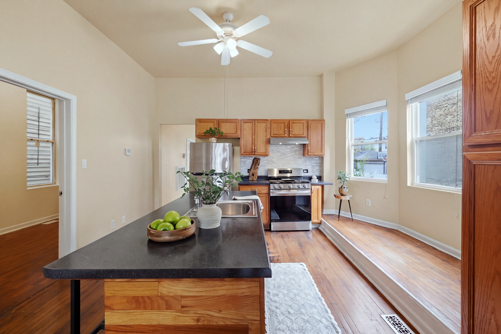 1233 S Spaulding Avenue Property Photo 9