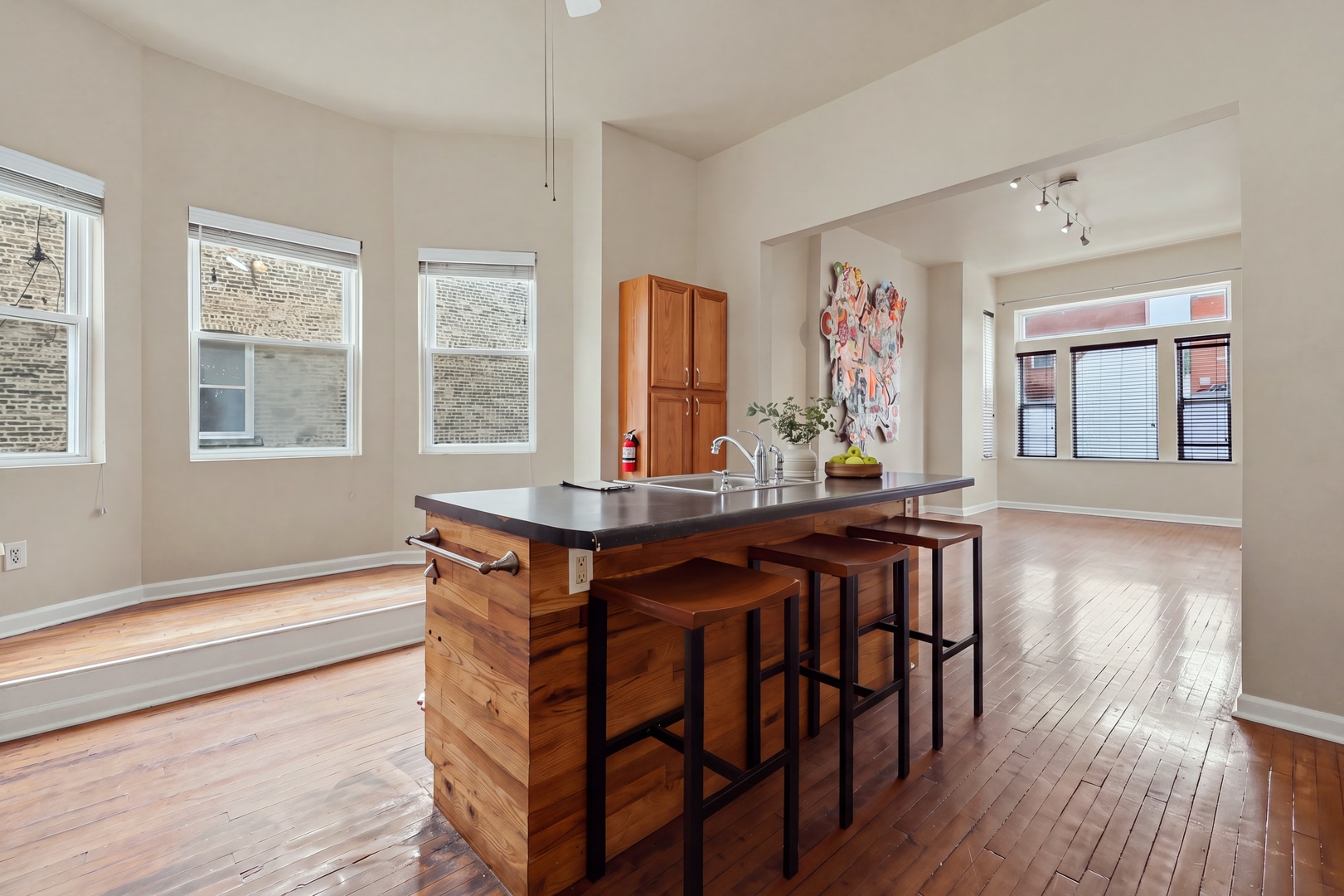 1233 S Spaulding Avenue Property Photo 11