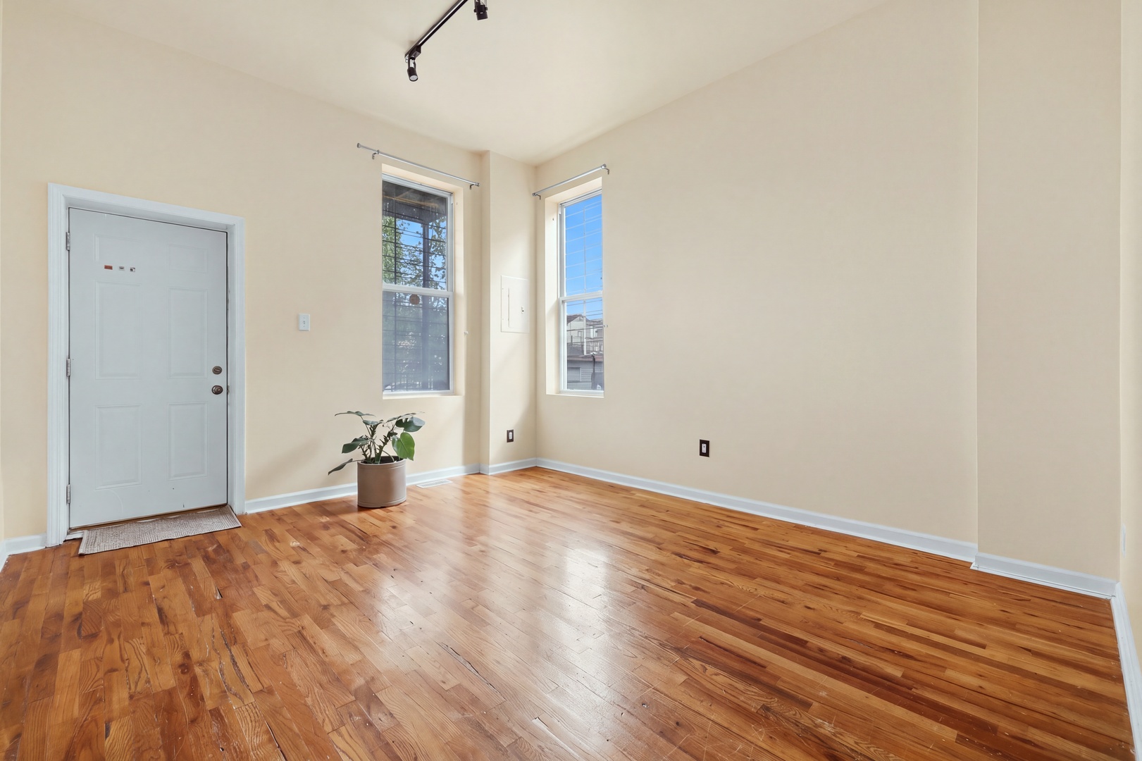 1233 S Spaulding Avenue Property Photo 18