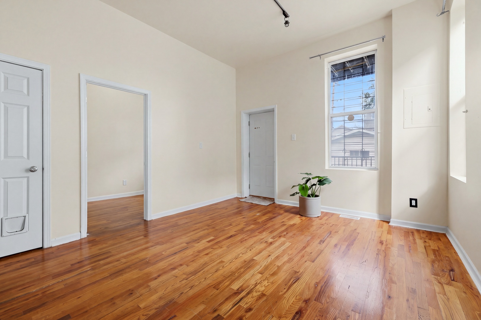 1233 S Spaulding Avenue Property Photo 19