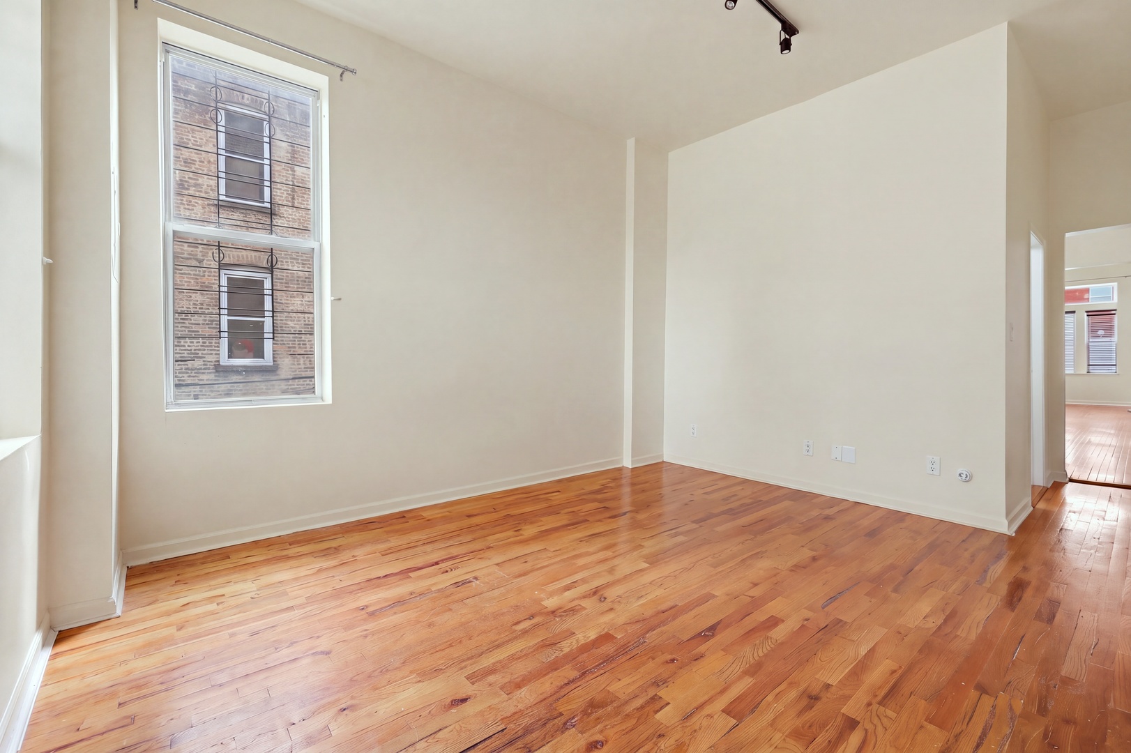 1233 S Spaulding Avenue Property Photo 20