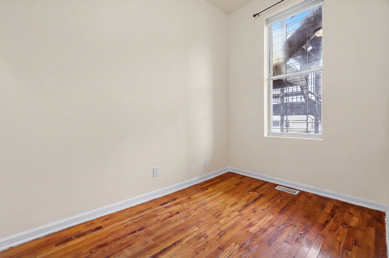 1233 S Spaulding Avenue Property Photo 23