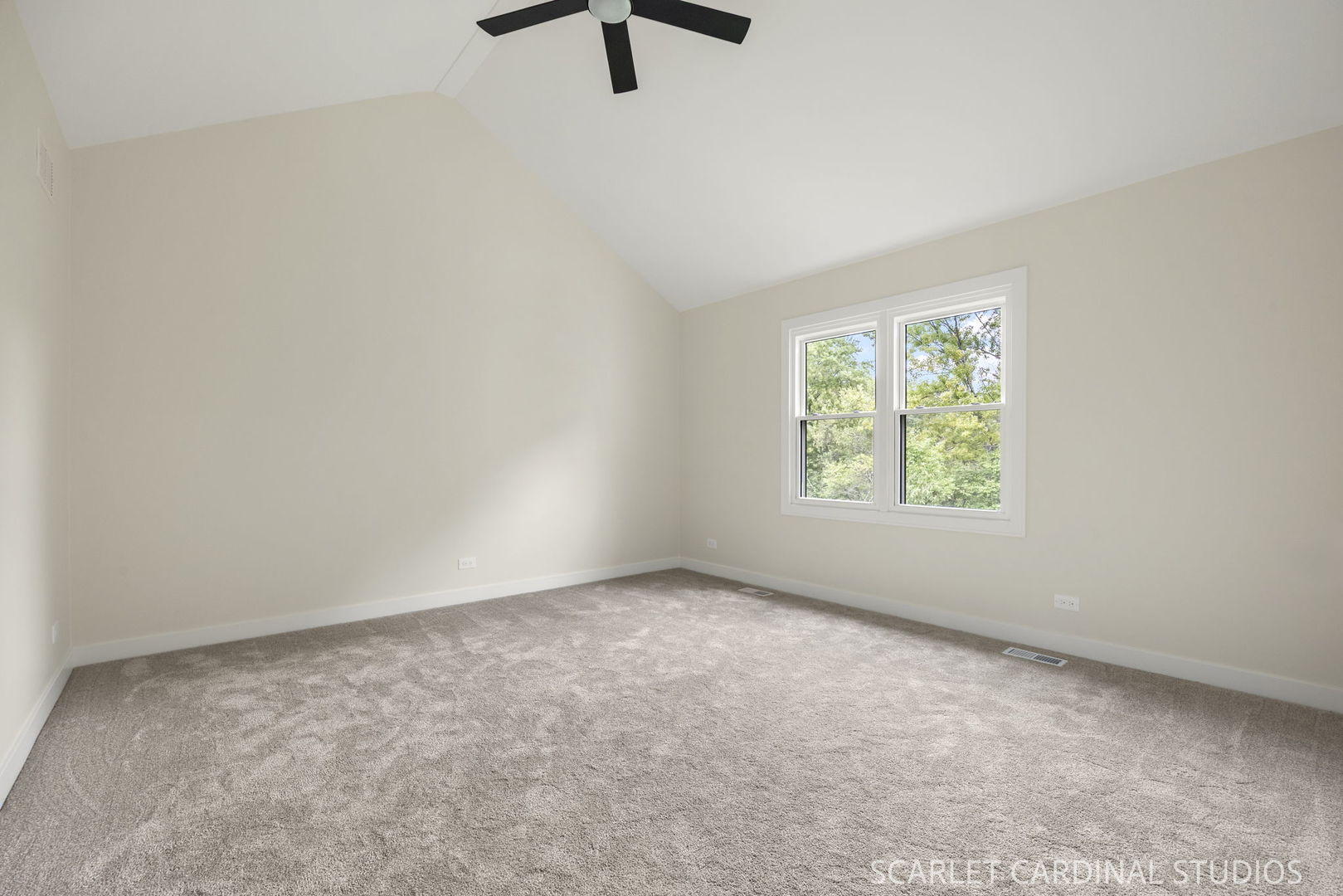 2604 Newport Drive Property Photo 18