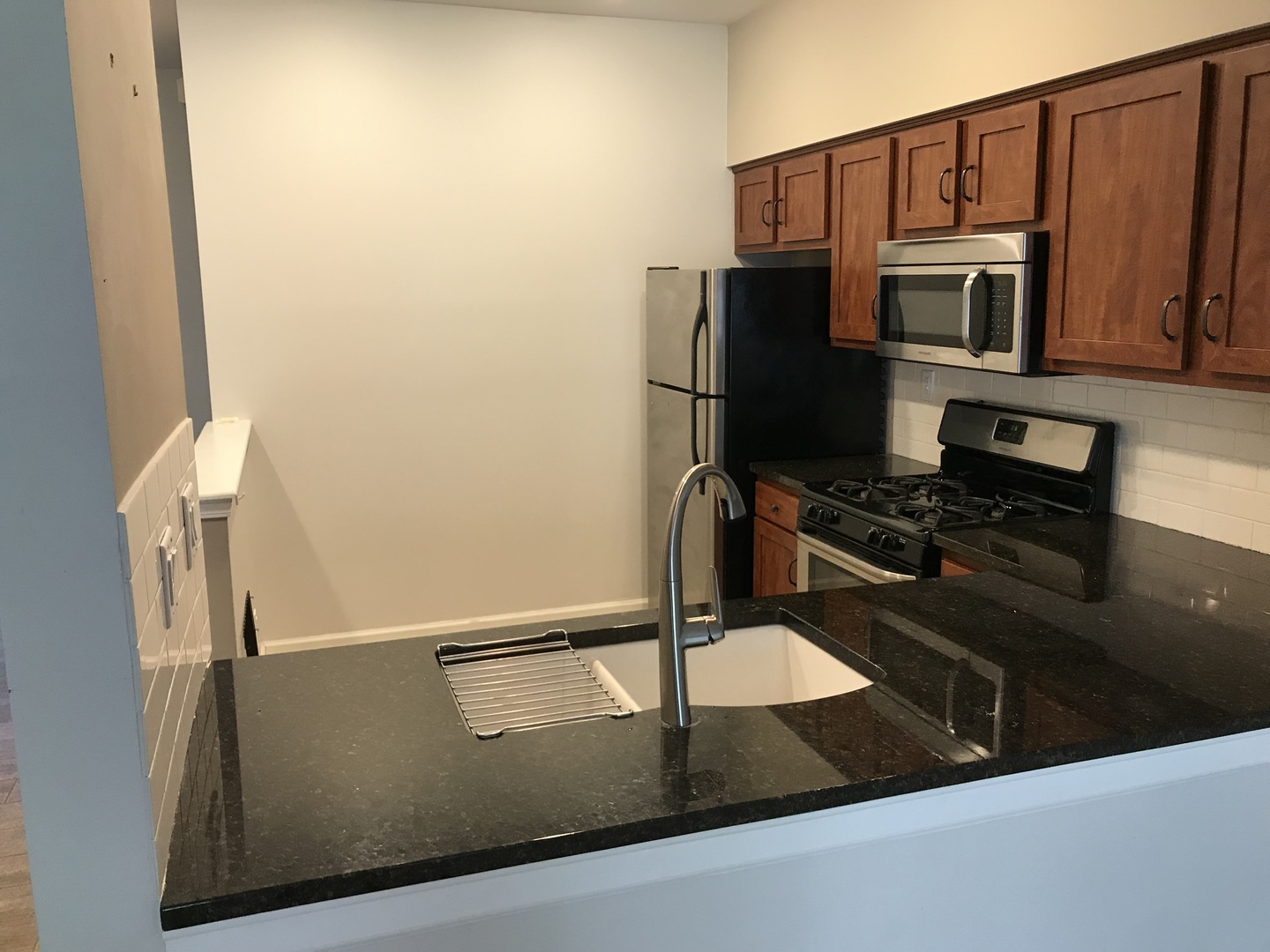 1828 Lucylle Court Property Photo 3