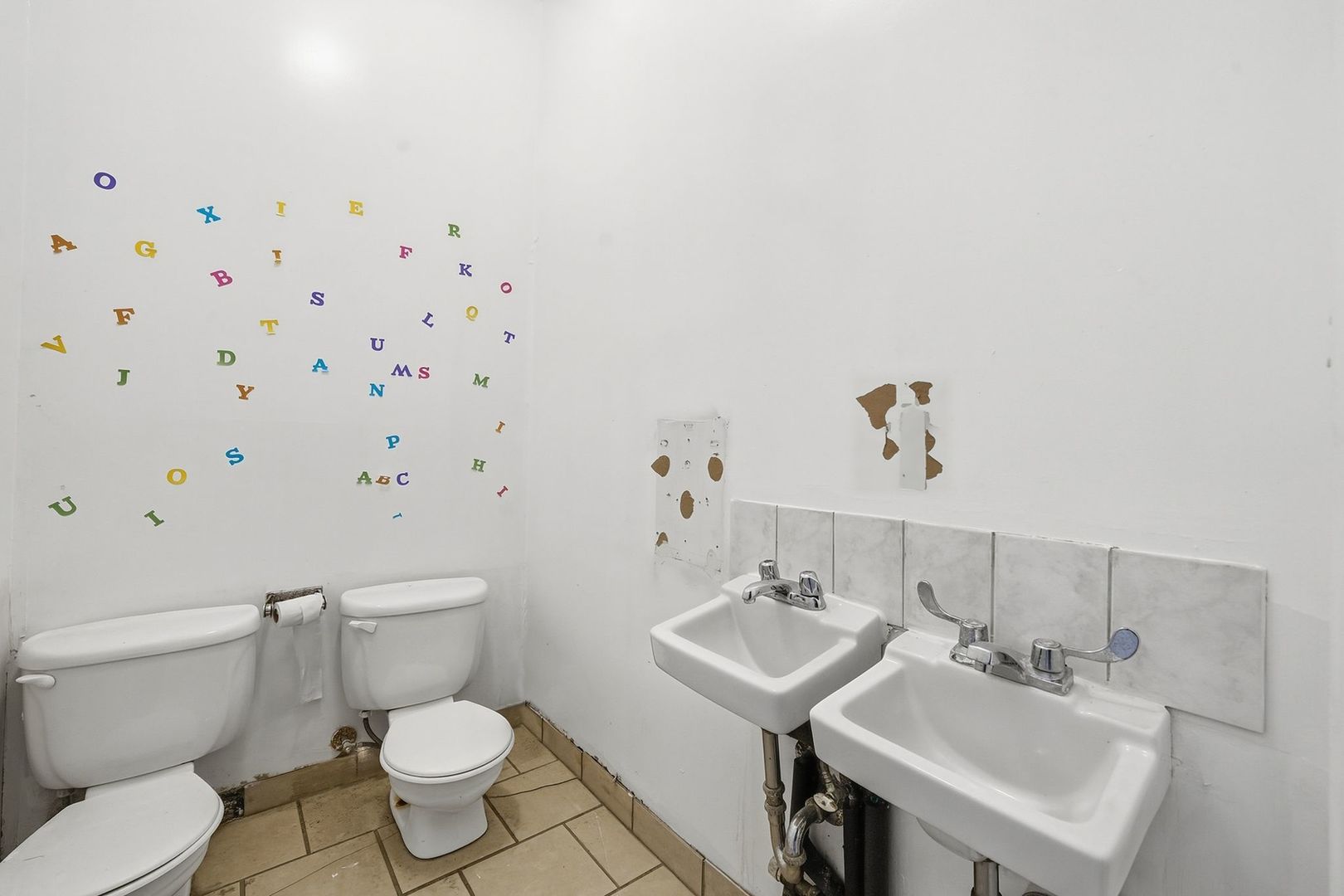 222 E 61st Street Property Photo 15