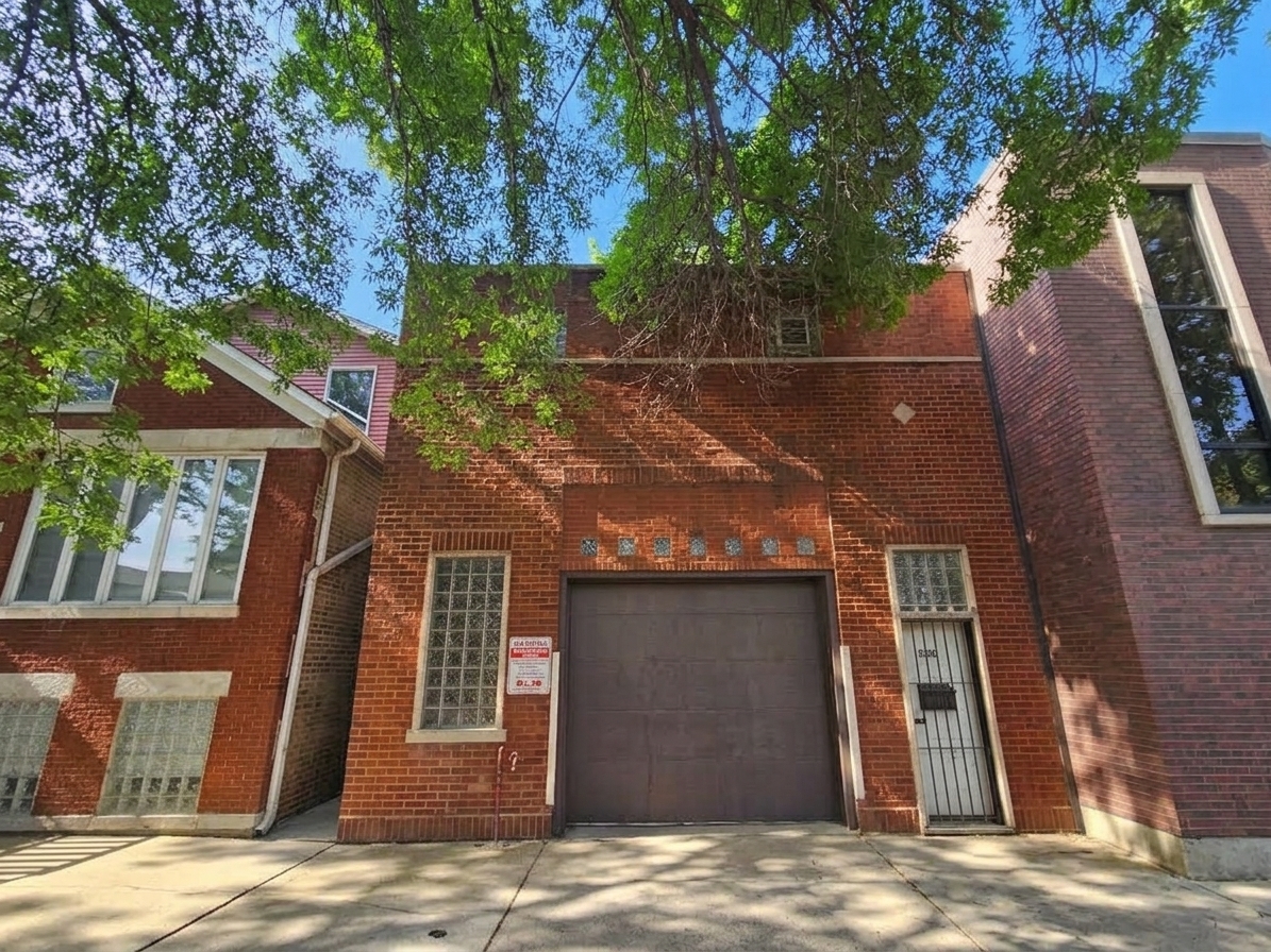 2636 W Huron Street Property Photo 1