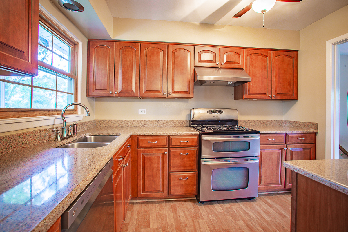 1379 Cumberland Circle Property Photo 5