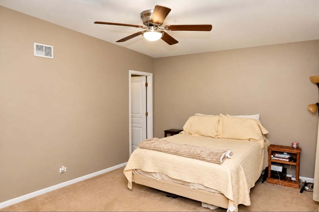 1749 Newport Lane Property Photo 9