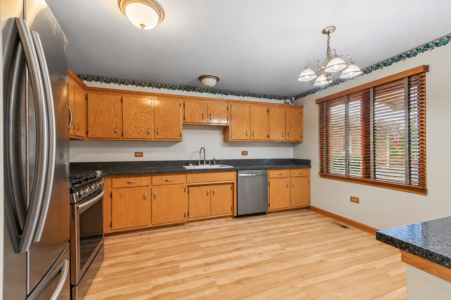 19418 Cranfield Lane Property Photo 5