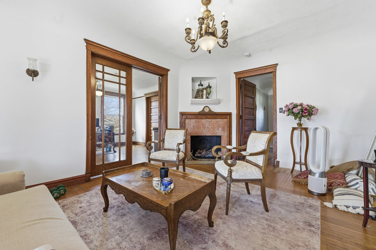 51 W 21st Street Property Photo 3