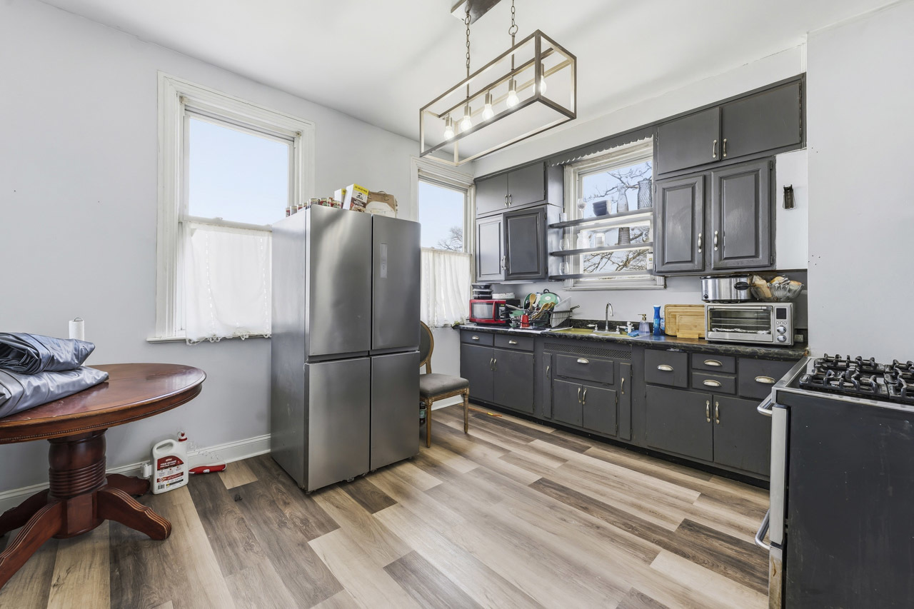 51 W 21st Street Property Photo 12