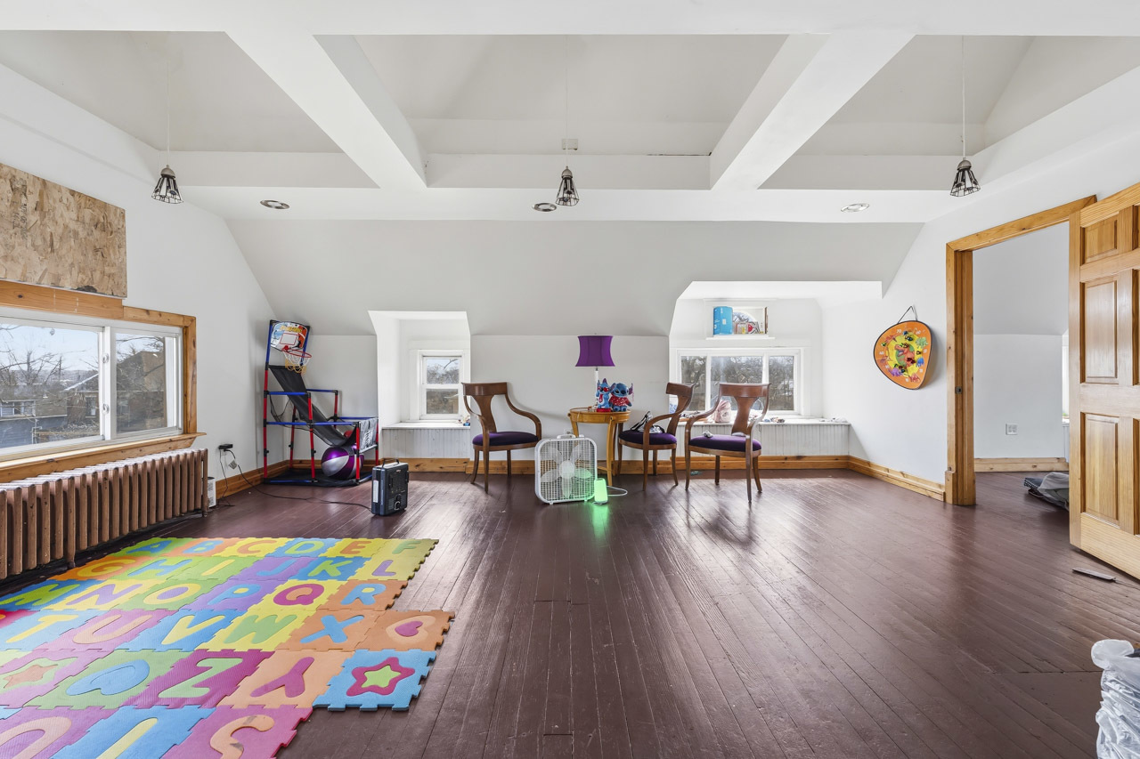 51 W 21st Street Property Photo 20